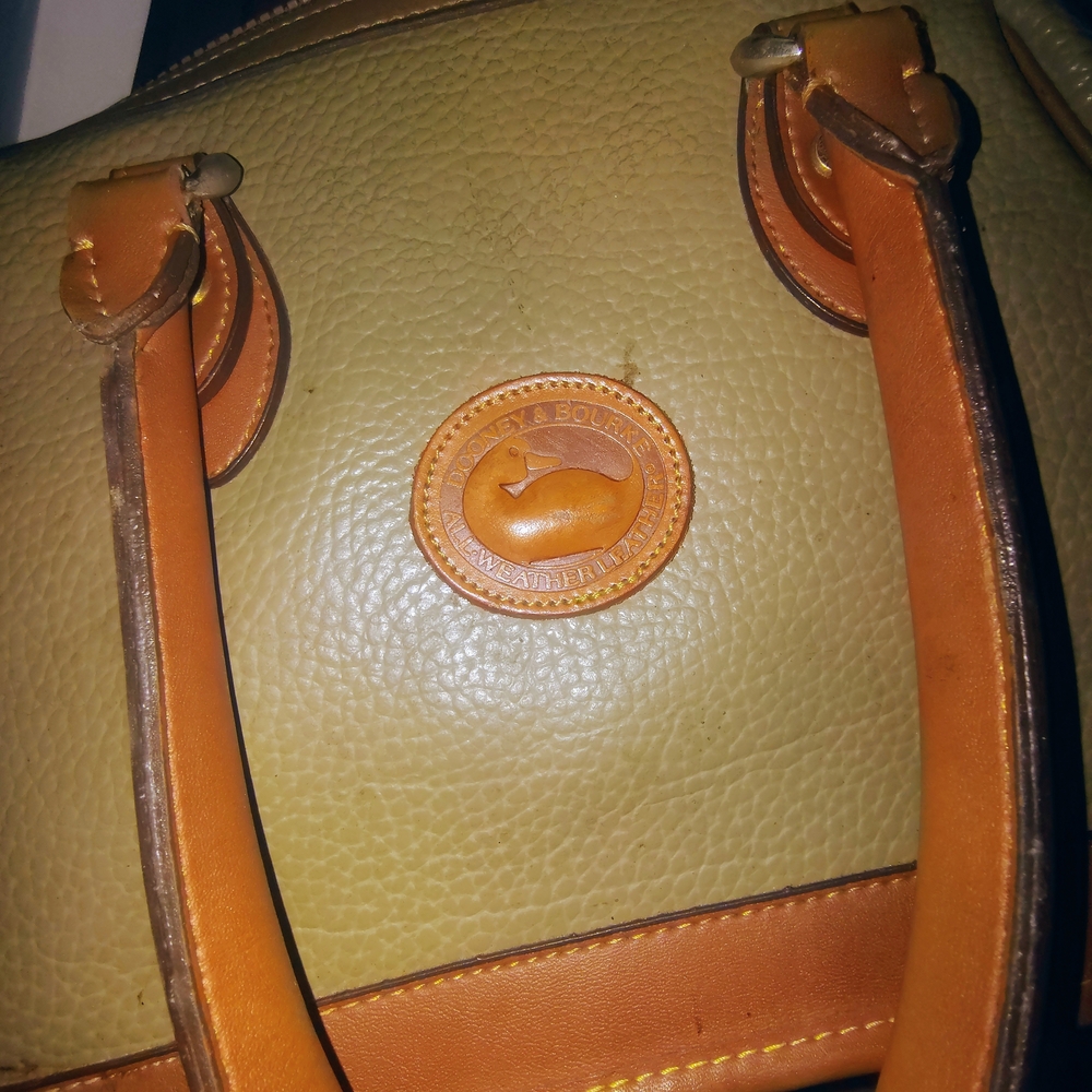 L.L. Bean Green and Tan Shoulder Bag with Classic Style